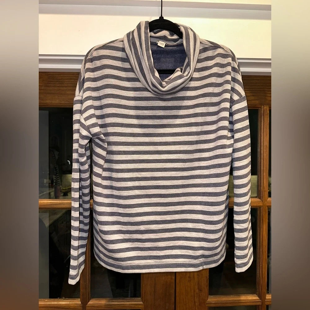 EUC J. Crew Size Small Womens Gray and Blue  Cowl‎ Neck Sweater